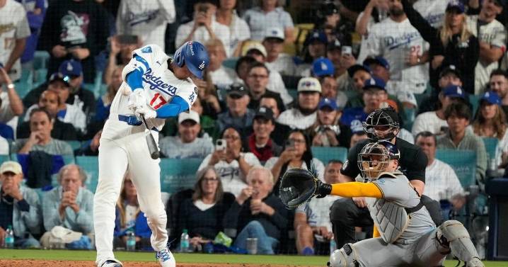 Dodgers sweep Brewers; Suarez's grand slam leads Mariners over Blue Jays
