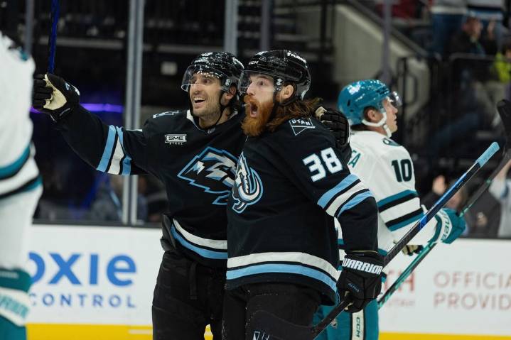 Schmaltz has three goals and an assist as Mammoth beat Sharks 6