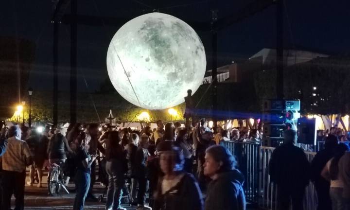 Más de 400 mil visitaron la Luna