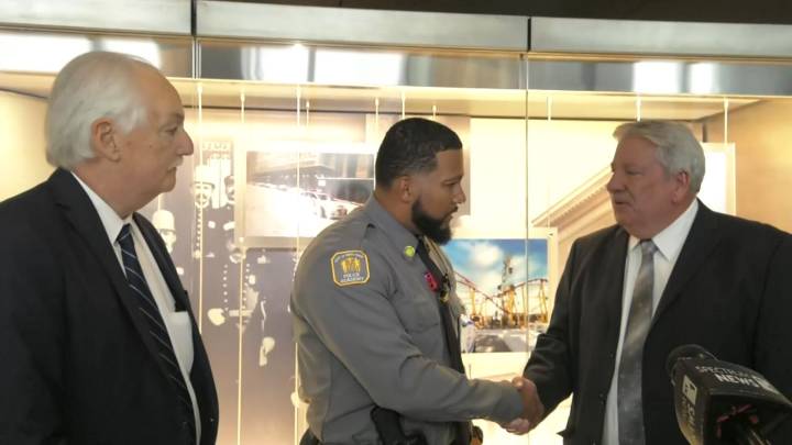 Man abducted as boy reunites with cops