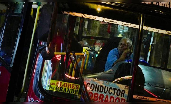Lima alcanza su peor récord de tráfico en la historia: velocidad promedio de vehículos cae a 11 km/h en hora punta