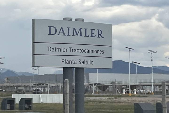 Coahuila: Preocupa aranceles a camiones; Gobierno del Estado prepara apoyos