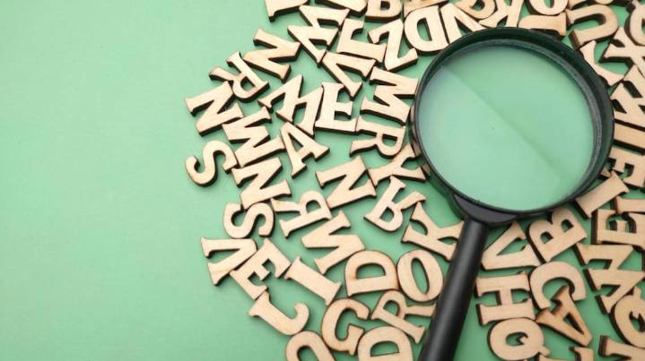 Cuál es la única palabra en español que se puede pronunciar pero no escribir, según la RAE
