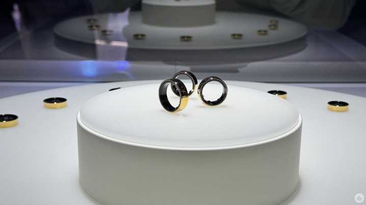 Swollen Galaxy Ring battery hospitalized a man after it got stuck