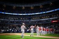 Los Yankees pueden ser eliminados mañana mismo después de no aprovechar casa llena contra Aroldis Chapman