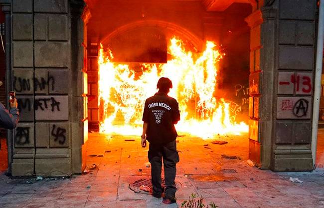 Recuerdan 2 de Octubre con violencia y saqueos; cumple 57 años matanza de Tlatelolco