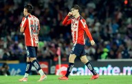 Chivas viene de atrás y gana dramático juego ante Pumas