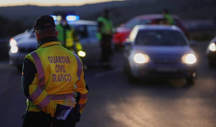 Fallece una joven de 28 años tras salirse su coche de la vía en Dúrcal