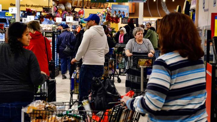 Federal food aid will not go out starting Nov. 1 amid government shutdown, Trump administration says