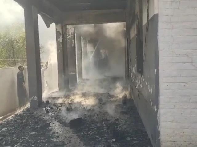 Fire breaks out at girls’ primary school in Swat