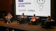 Pymes y emprendedores ya operan trámites con el nuevo agente de IA del Estado a través de WhatsApp