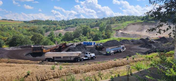 State and federal leaders look to boost coal industry