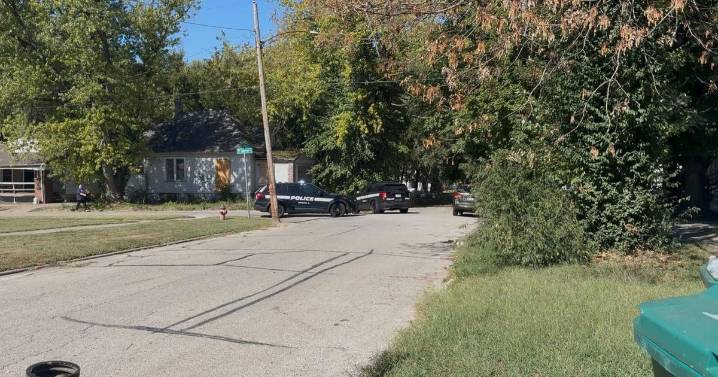 3 hit by gunfire in north Decatur, police investigating