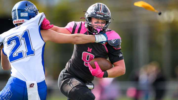 Lansing area high school football district semifinal scoreboard
