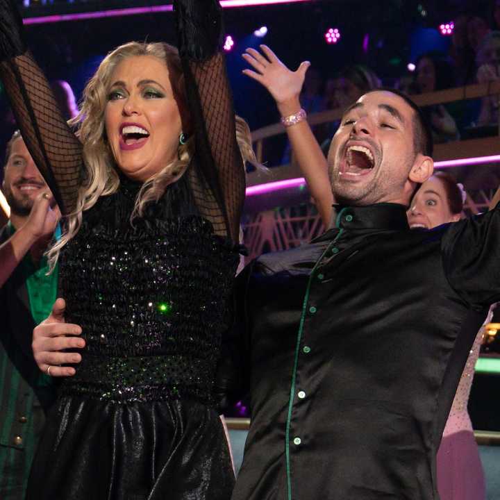 DWTS’ Elaine Hendrix Gives Update After Rib Injury