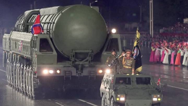 Corea del Norte presenta su misil "más poderoso", que permitiría atacar varios objetivos simultáneamente