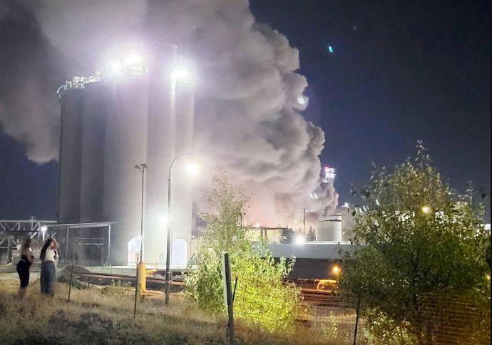 Firefighters battle scrap pile fire at Port of Vancouver for more than 10 hours