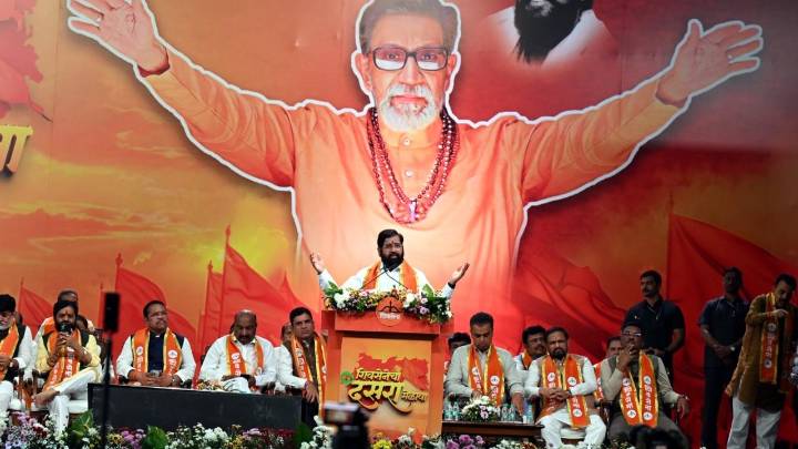 Eknath Shinde calls Uddhav Thackeray "conspiracy chief" at Dussehra rally