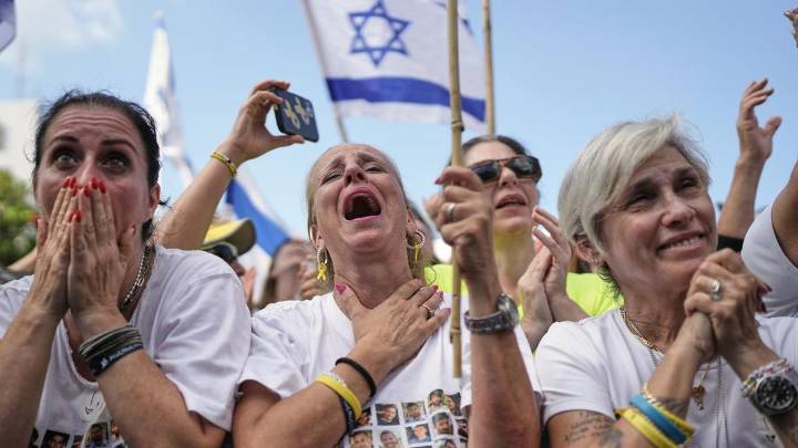 Hamas begins Israeli hostage release in Gaza ceasefire