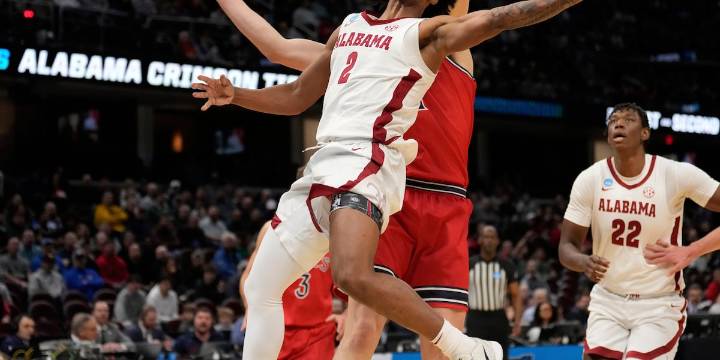 Holloway, Philon and Wrightsell give No. 15 Alabama a dynamic and experienced backcourt