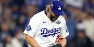 Clayton Kershaw gets big out in 12th inning of World Series Game 3