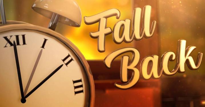Fall back this Sunday: what daylight saving time ending means for your sleep and body clock