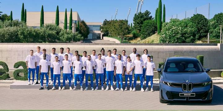 El plantel del Real Madrid recibió sus autos de lujo para la nueva temporada: el particular modelo elegido por Mastantuono