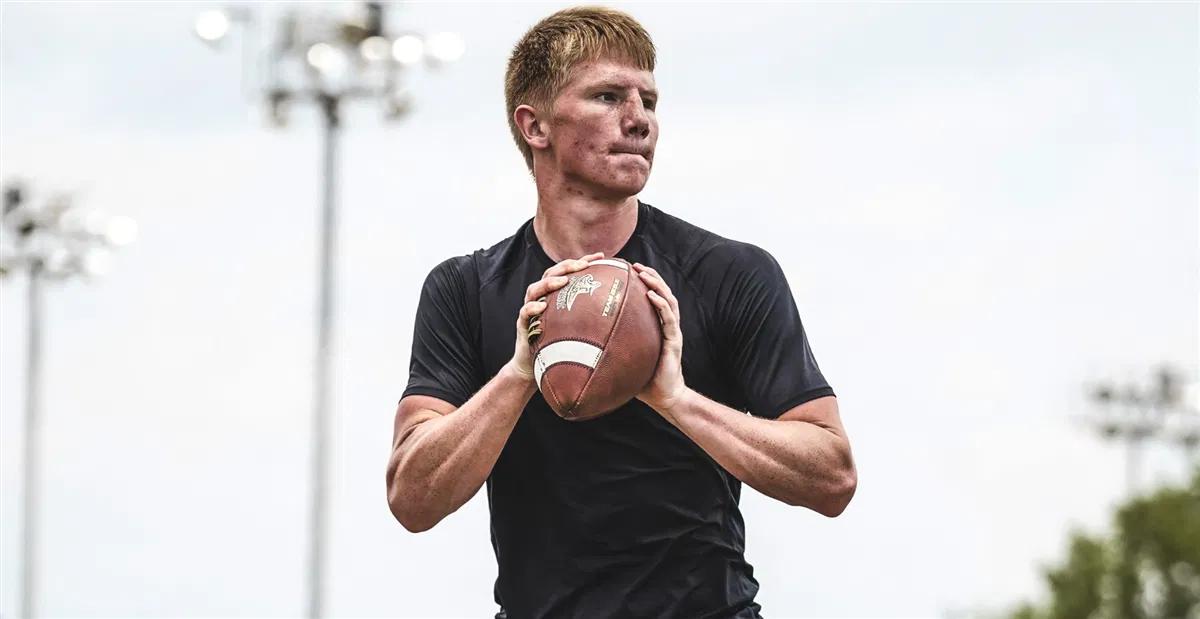 Defeated Will Hammond Finds Support Amid Texas Tech’s Second QB Call Up Will Hammond gets backing after Texas Tech’s QB shuffle, showing he’s still to be trusted despite recent struggles on the field.