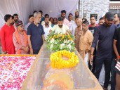 UP Minister pays tribute to Pandit Chhannulal Mishra