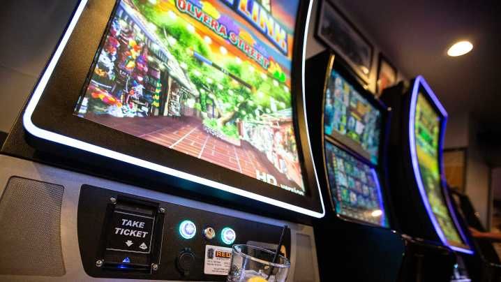 Are video gambling machines legal in Wisconsin bars, gas…