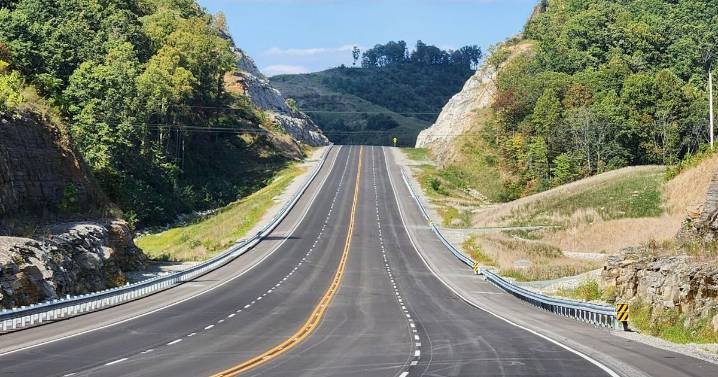 Ribbon-cutting held for 2.7-mile section of Coalfields Expressway