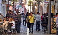 Más de dos millones de andaluces reciben un salario, pensión o prestación de desempleo de menos de 1.000 euros al mes