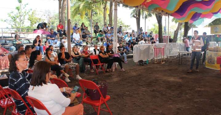 Capacitará Coespris a preparadores de alimentos y bebidas para la Feria de Colima