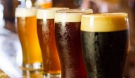 Elecciones: ¿a qué hora se pueden comprar bebidas alcohólicas en supermercados, bares y restaurantes?