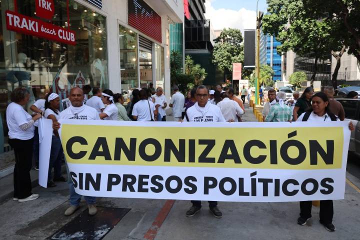 CEV solicita medidas de gracia para presos políticos con motivo de canonización