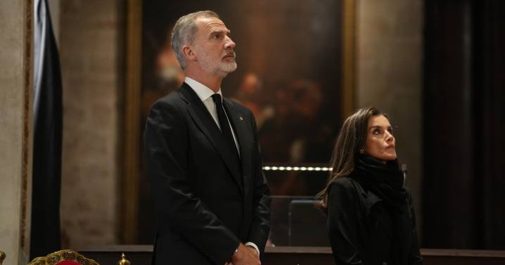 Directo | Los Reyes, Sánchez y Mazón asisten al homenaje a las víctimas de la dana