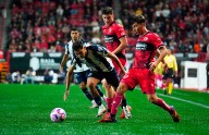 Dividen puntos Xolos y Rayados en la frontera