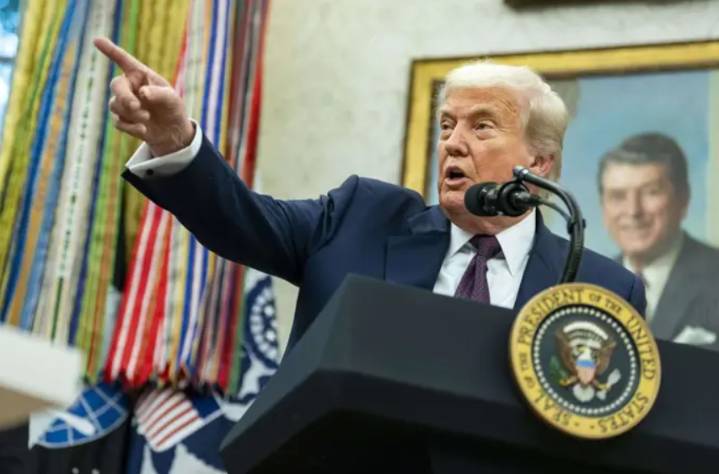 Trump autoriza operaciones encubiertas de la CIA en Venezuela