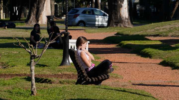 El tiempo en Rosario: una semana casi veraniega que cambiará el fin de semana