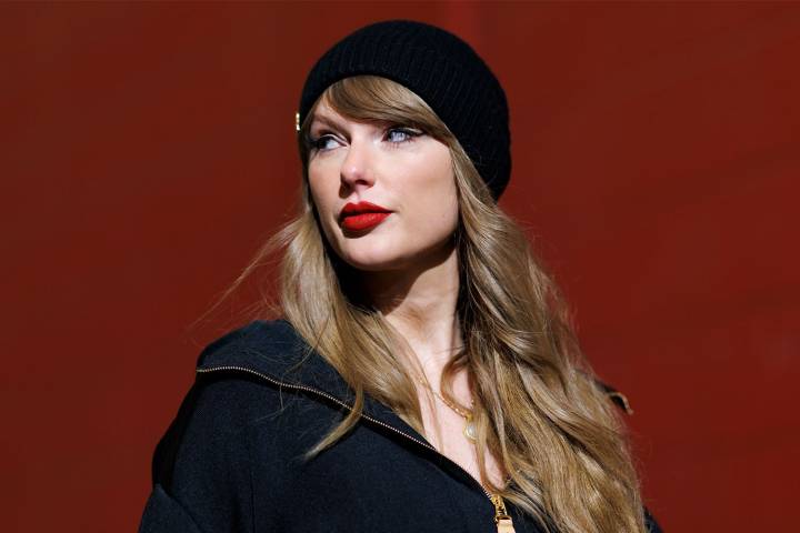 Copy Taylor Swift’s Fall Outfits with These Styles from Amazon