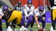 Vikings place center Ryan Kelly on IR