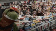 31 Minutos estrena Tiny Desk Concert con sátira crítica a las políticas de Trump (Video)