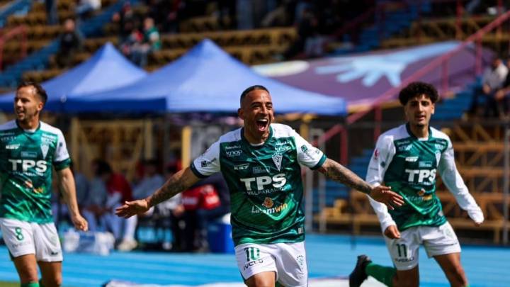 ¿Fue? El dudoso gol olímpico de Jorge Luna por Santiago Wanderers en la Primera B