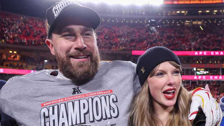 Travis Kelce Reacts To Wood Theories & Taylor Swift's Exes Should Take Notes (*cough* Joe)