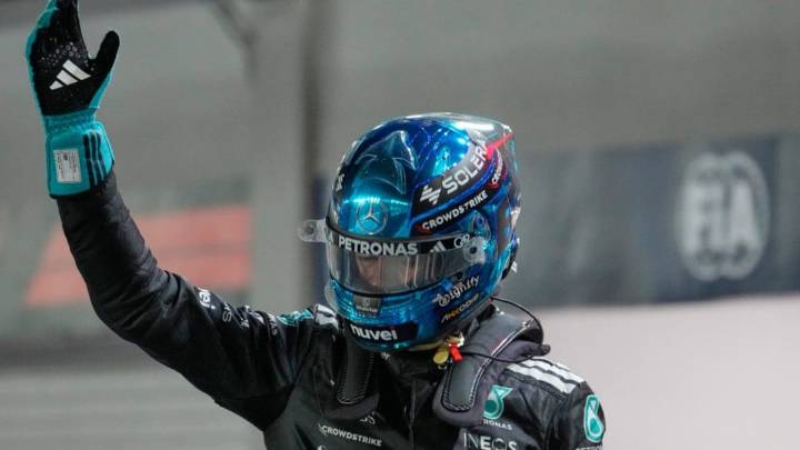 Mercedes' George Russell Cruises To Singapore GP Win; McLaren Win Constructors' Championship Amid Drama