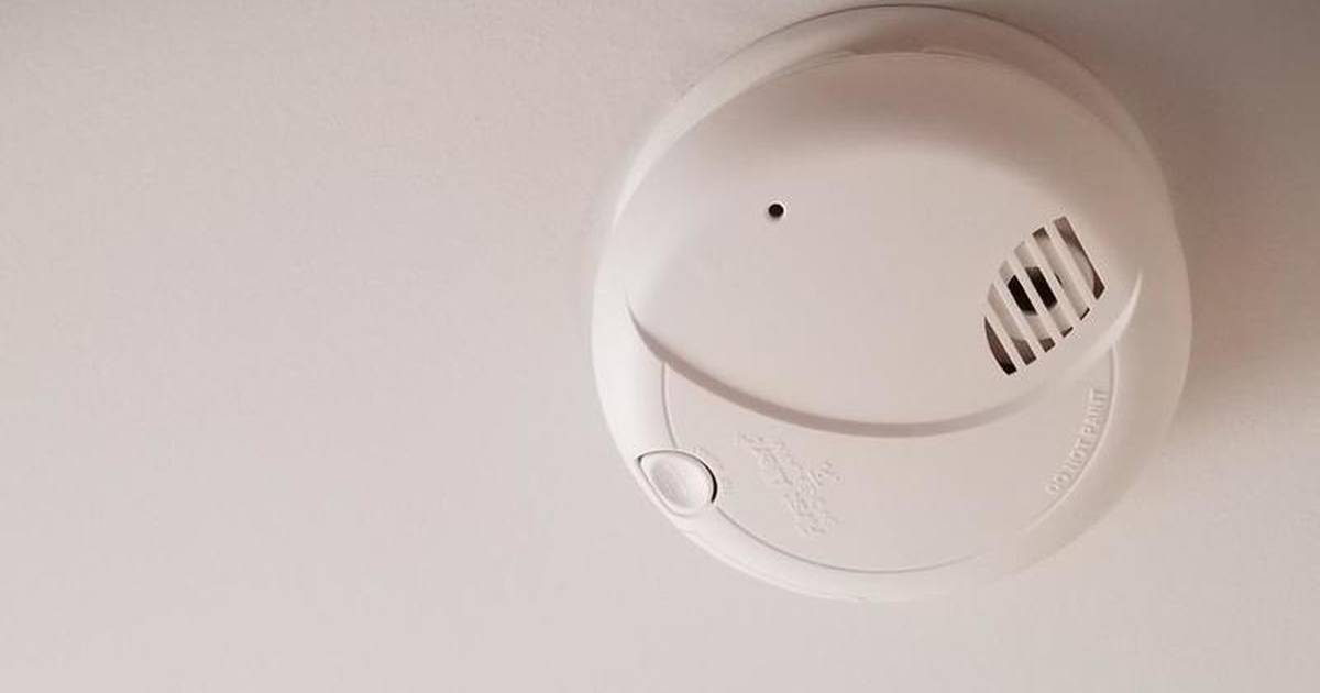 Fall back to safety this weekend: test, inspect, and replace smoke and carbon monoxide alarms