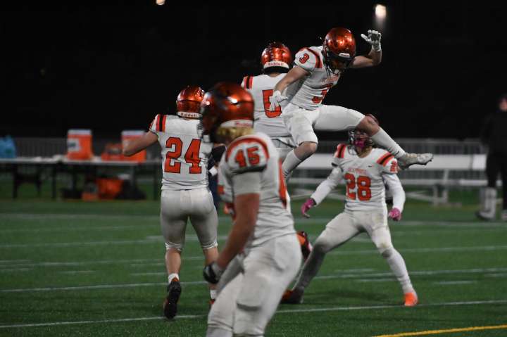 Scappoose takes big step toward 4A title contention by defeating Tillamook in Cowapa showdown