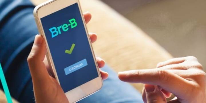 Cinco claves para usar de forma segura Bre-B, el nuevo sistema de pagos inmediatos en Colombia