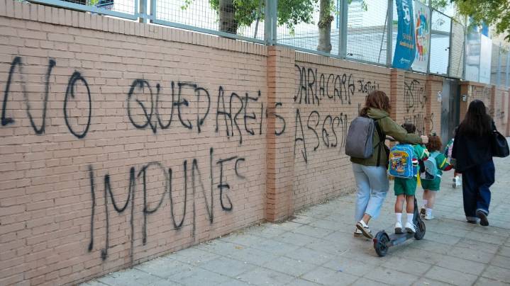 La acosaron y se suicidó