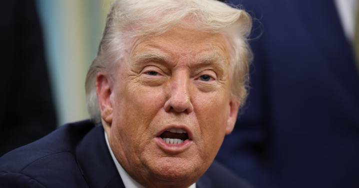 Trump Dragged for Absence on First Day of Shutdown